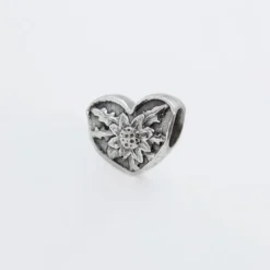 Charm Eguzkilore Corazón Plata