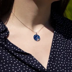 Colgante de Plata con Esmalte Azul Luna