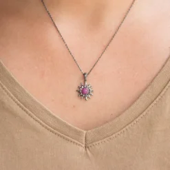 Colgante Eguzkilore Rutenio y Circonitas Fucsias 14mm