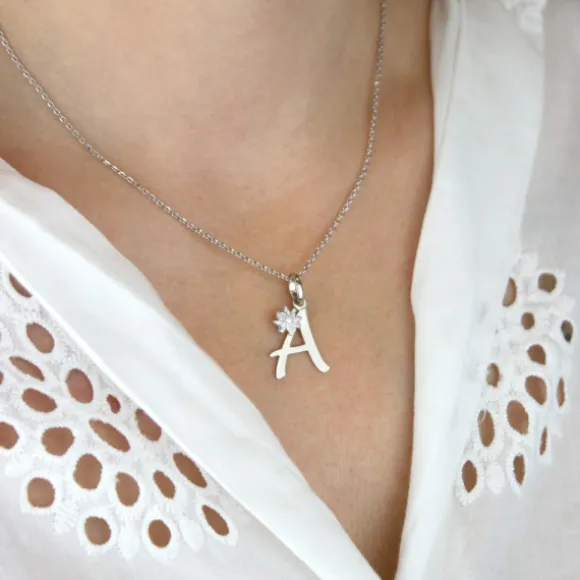 Colgante Inicial de Plata 14mm