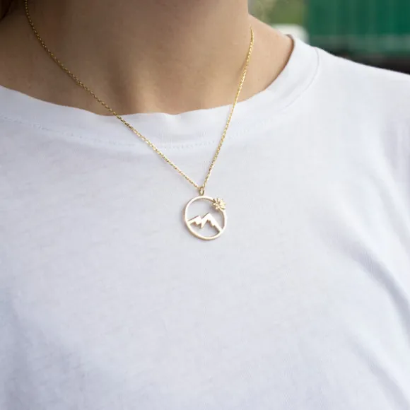 Colgante Mountain Plata Dorada Motivo Montaña