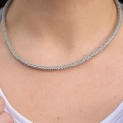 Cordón Fly Gris con Cierre de Plata Negra