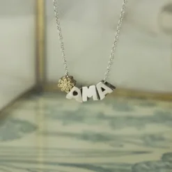 Gargantilla Ama Iniciales de Plata