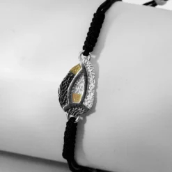 Pulsera Almendra de Vitoria Plata con Lámina de Oro