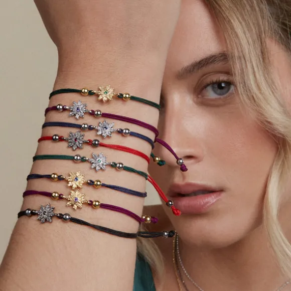 Pulsera Basic Colors Hilo Rojo Rutenio y Circonita Roja