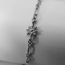 Pulsera de Plata con 3 Eguzkilore y Eslabones Grafilada